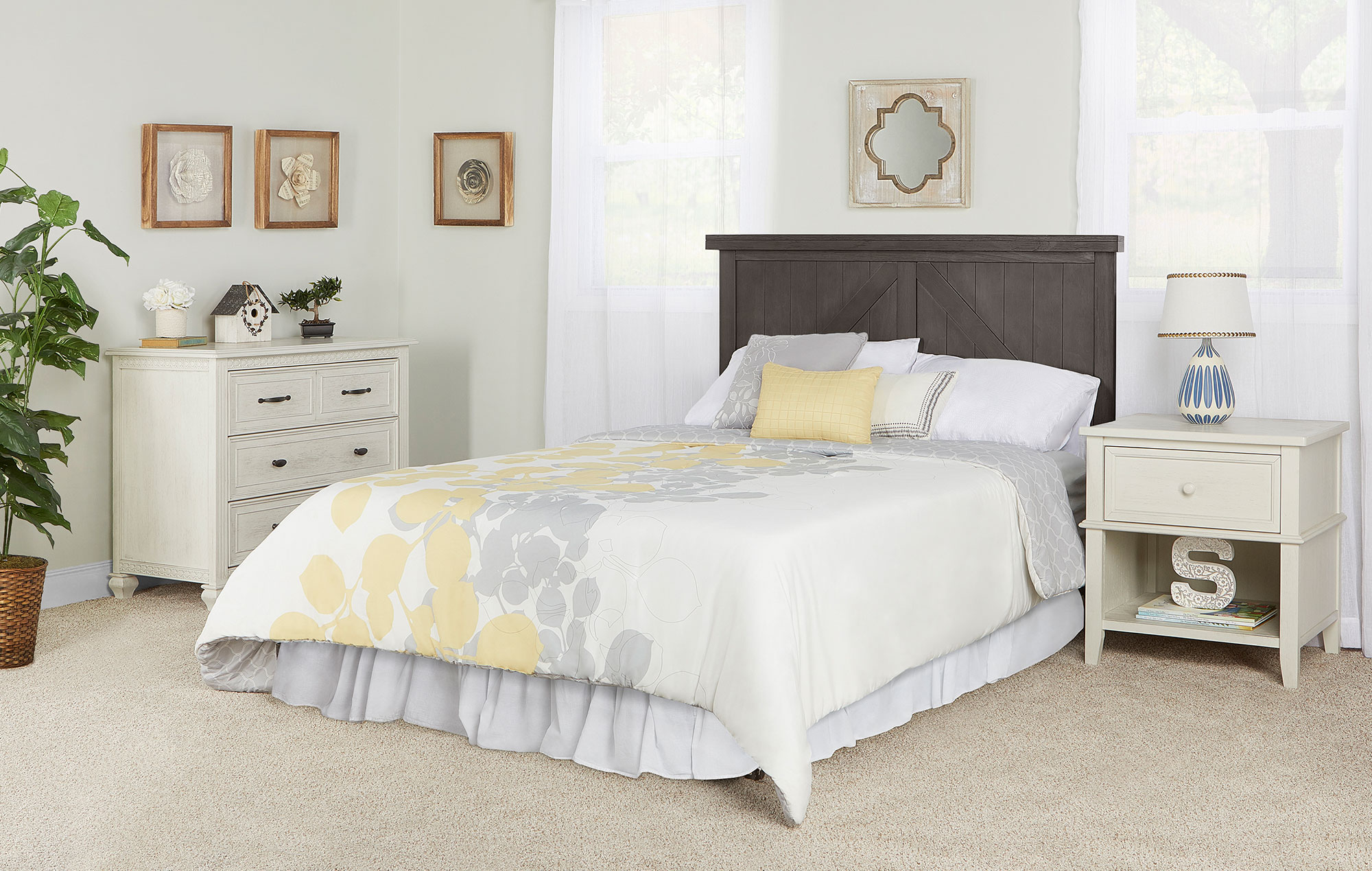771-WGREY Olive Full Size Bed without Headboard Room Shot